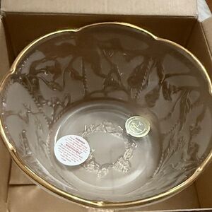 Crystal Clear “Gold” 5 1/2 Votive 
Crystal Votive Frosted Bowl